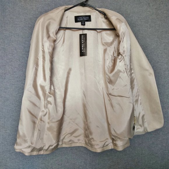 Linda Allard Ellen Tracy Silk Blazer - Picture 4 of 7